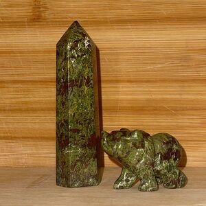 Dragons Blood Tower & Dragons Blood Bear 💚🩸 see pix